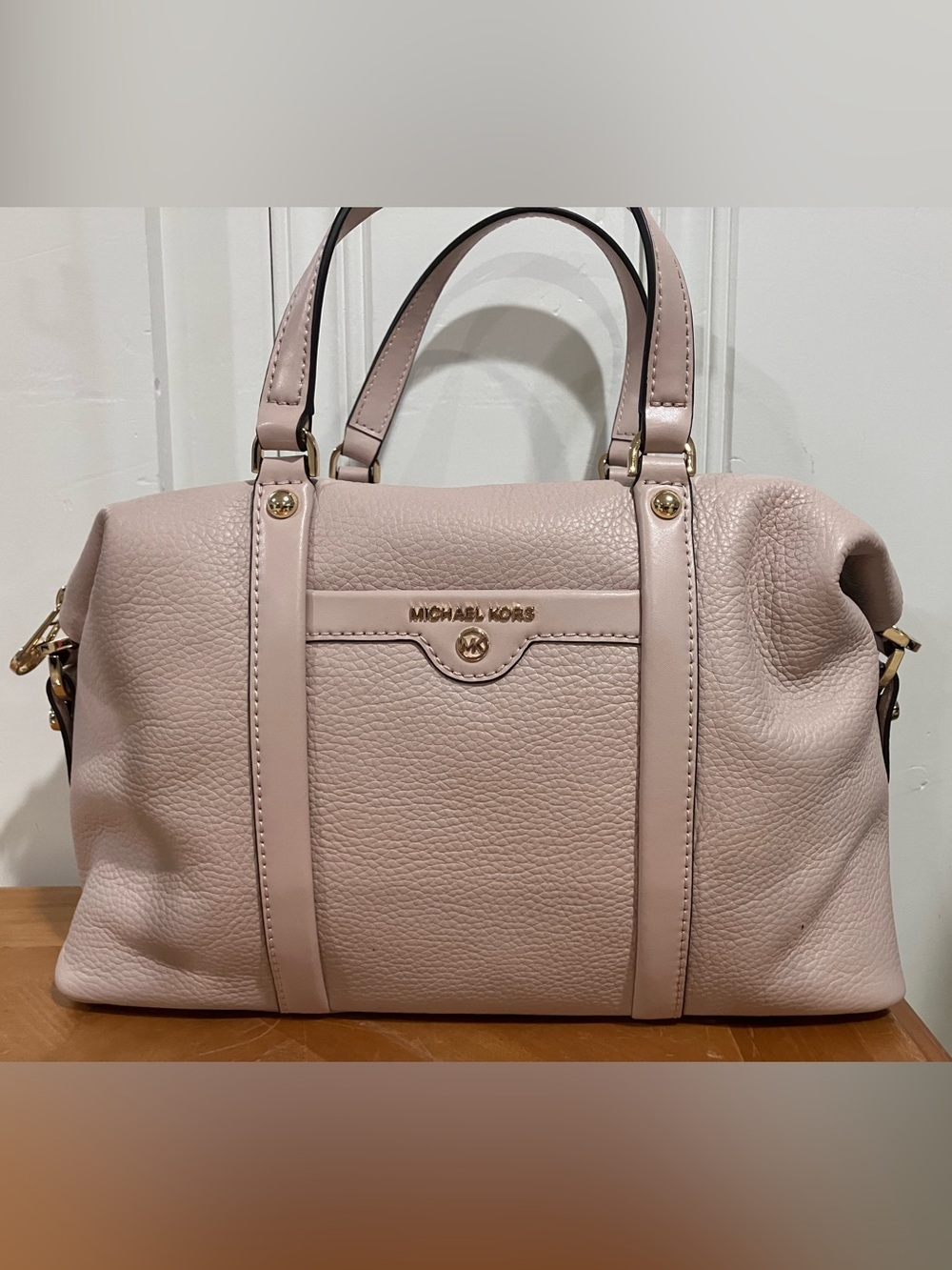 Michael Kors “Beck” Satchel in Soft Pink